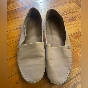 Solo Beige Slip-On Loafers